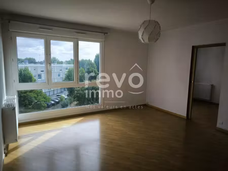location appartement 4 pièces 81 m² à ancenis-saint-géréon (44150)