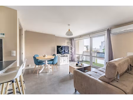 appartement t4 avec balcon (dpe b)