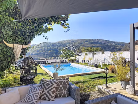 maison de caractère du xixème siècle  avec piscine et vue exc