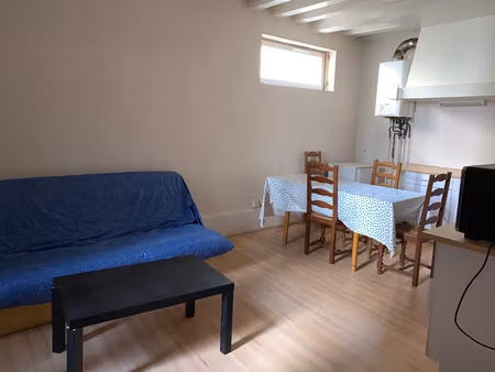 charmant t2 meublé situé à lyon 9 - valmy