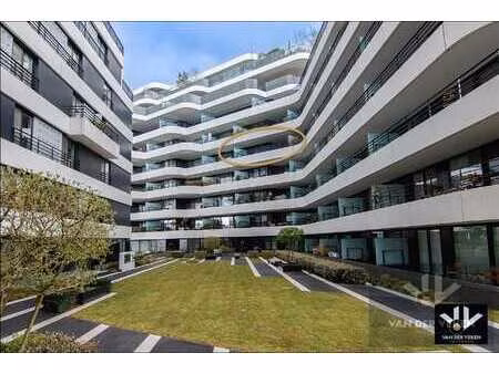 recent  knap afgewerkt app zuidzicht iv