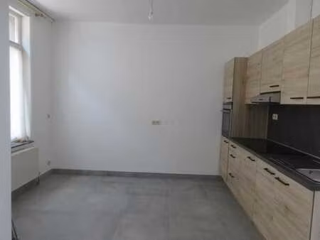 maison 2 ch. à louer à braine-le-comte  quartier gare.