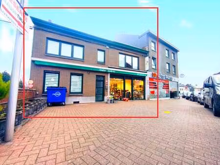 lot de deux maisons - habitation et commerce