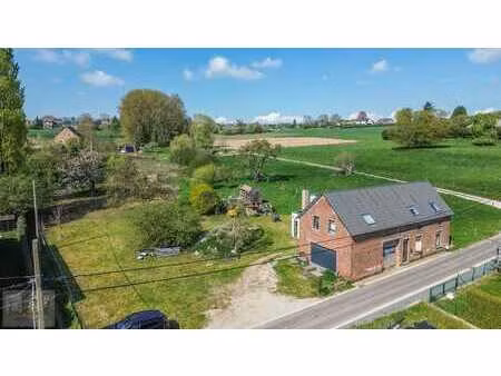 ruime eengezinswoning met maar liefst 6 slaapkamers  dubb...