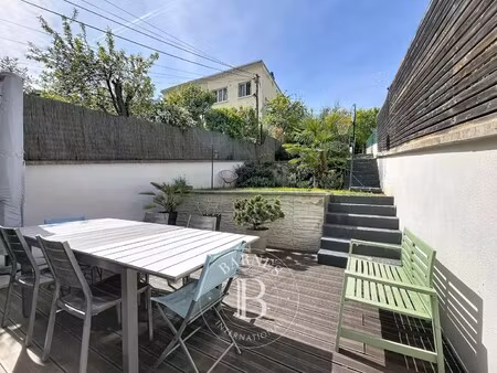 maison de luxe à louer dans le quartier centre ville
