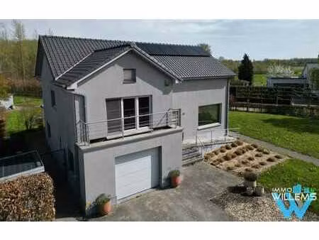 une maison unique dans un quartier superbe à nederokkerzeel!