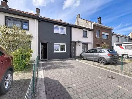 beersel - maison 3 chambres - 118 m² -parking prive