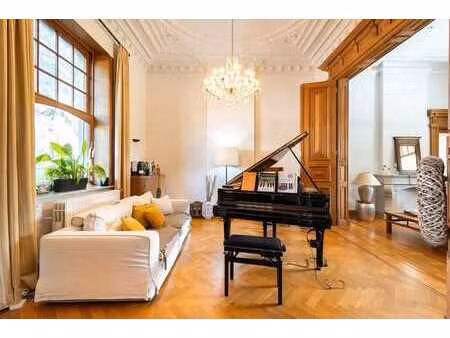 tamines - maison bourgeoise avec aile indépendante