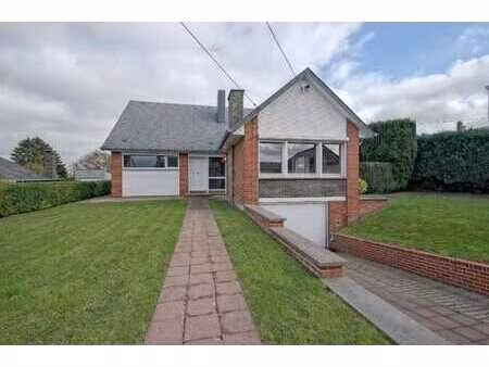 maison 4/5 chambres avec grand jardin  garage et potentiel