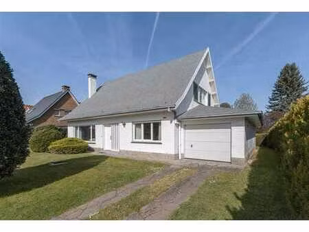 versailles - villa 3ch sur 10a18ca - qualité de construction