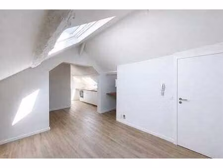 studio de 33 m² entièrement rénové situé au centre !