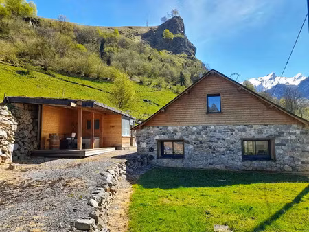 vente propriété 5 pièces 155 m² à laruns (64440)  558 000 €