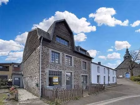bâtisse en pierre à haut potentiel !