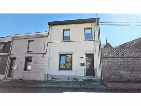 chouette maison habitable rapidement + jardin