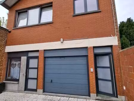 appartement 2 chambres à louer à la louvière