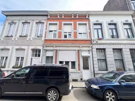 maison de ville 5 ch cour et jardin