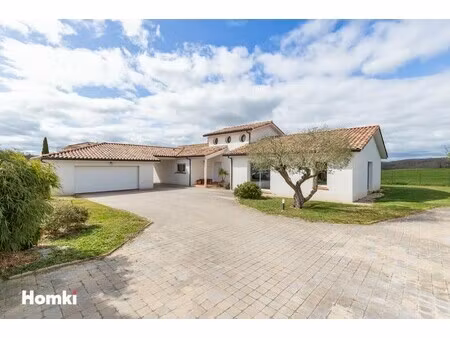 maison de luxe à vendre à pechbonnieu