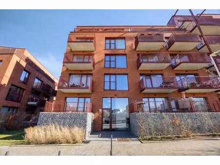 appartement de deux chambres avec belle terrasse (19 m²)