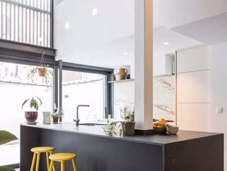 superbe maison clé en main – 4 chambres – cour sud – peb c