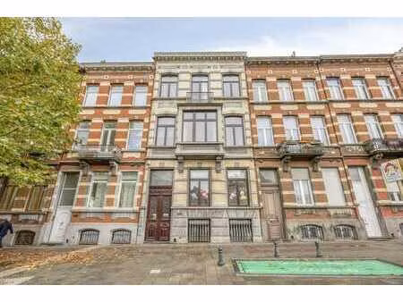 maison de maître de 7 chambres à rafraîchir avec jardin urba