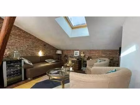 appartement 3ch ixelles  cachet et poutres apparentes