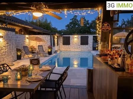 maison de luxe à vendre à montpezat-de-quercy