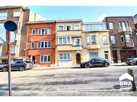 maison unifamiliale - 6 chambres - cour