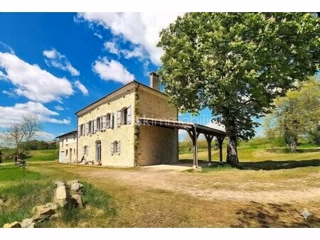 corps de ferme à vendre à poudenas