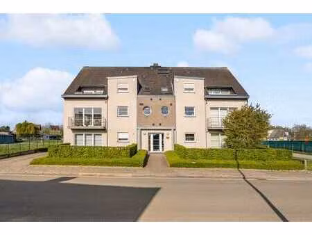 appartement rdc avec 3 chambres  terrasse  jardin & garage