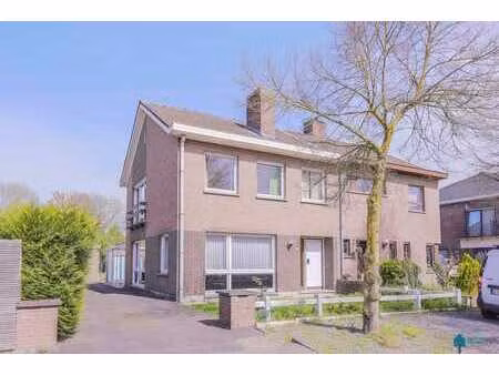 maison (hob) avec grand jardin et garage