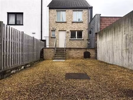 maison rénovée avec jardin et spacieux garage - peb a!