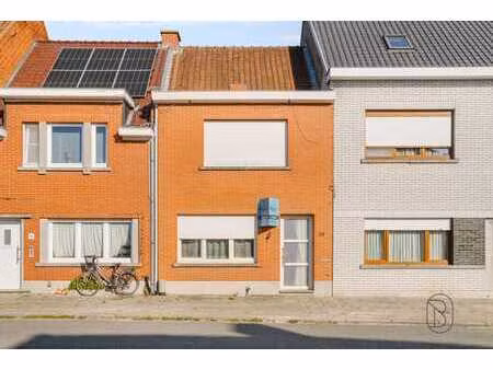 charmante maison avec grand jardin  atelier et grenier aména