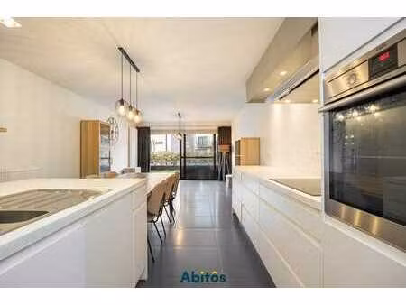 appartement de plain-pied avec trois chambres