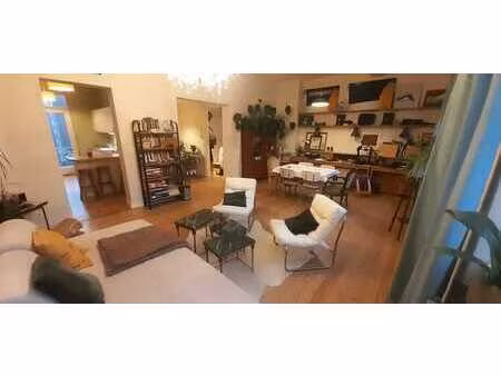 appartement lumineux et plein de charme.