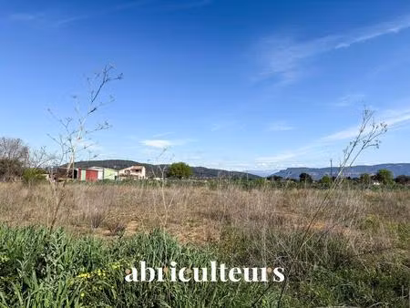 entrepôt & bâtiment commercial 695 m² env. • zi les ferrières • le muy