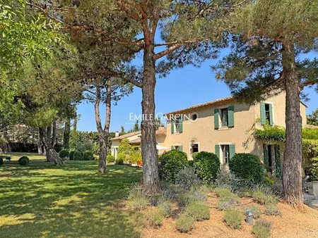 vente maison 6 pièces à eygalières (13810)  2 150 000 €