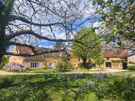 vente propriété 8 pièces 275 m² à saint-geniès (24590)  579 500 €