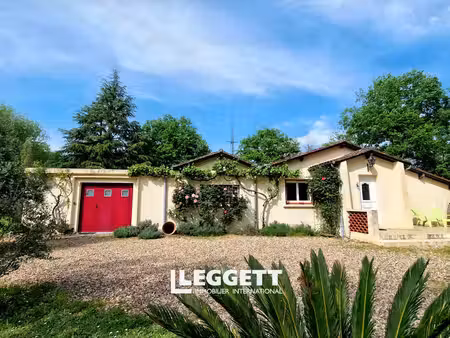maison 6 pièce(s)  le pizou