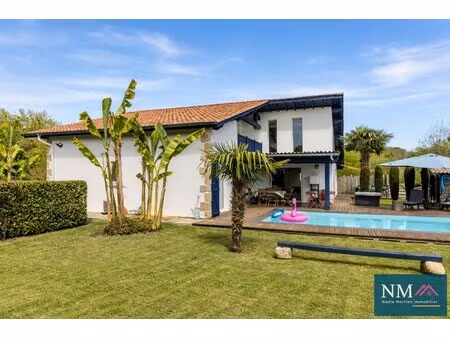 maison de luxe à vendre à urcuit