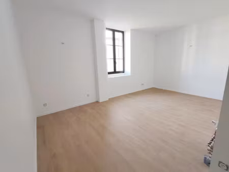 vente appartement 1 pièce 29 m² à aire-sur-l'adour (40800)  72 500 €