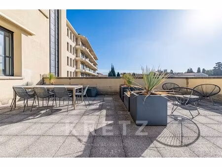 duplex de luxe à vendre dans le quartier comédie