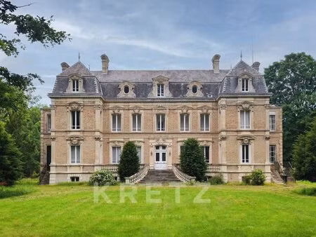 château napoléon iii avec parc et piscine à 20 min d'amiens