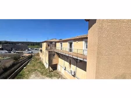 local d'activités à louer