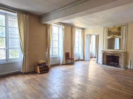 vente appartement 15 pièces 350 m² à gien (45500)  194 000 €