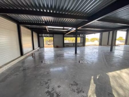 local d'activités à louer