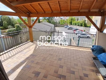 appartement t1 avec terrasse couverte