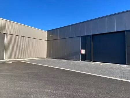 bien professionnel à louer à maaseik € 970 (lnefa) - jansen real estate | zimmo