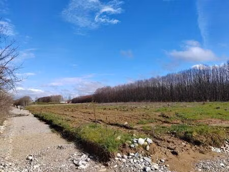 terrain constructible viabilisé à vendre