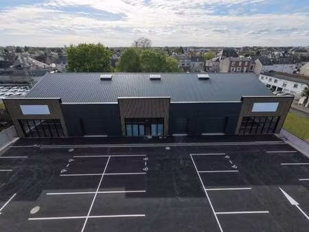 local d'activités à louer