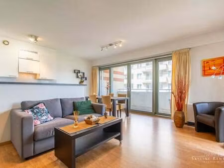 appartement à louer à ixelles € 1.300 (lnf7g) - skyline renting | zimmo